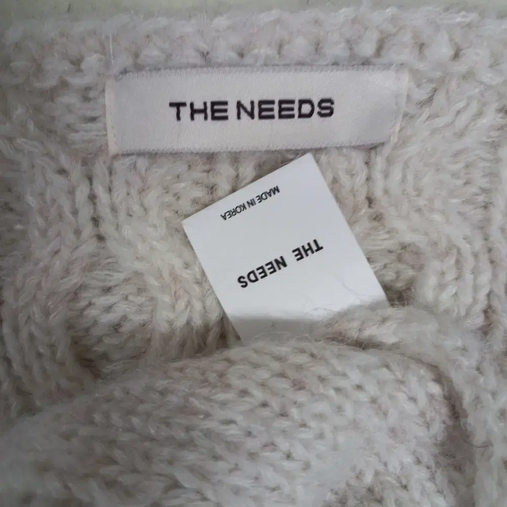 12-4/THE NEEDS 폭신 부드러운 니트티