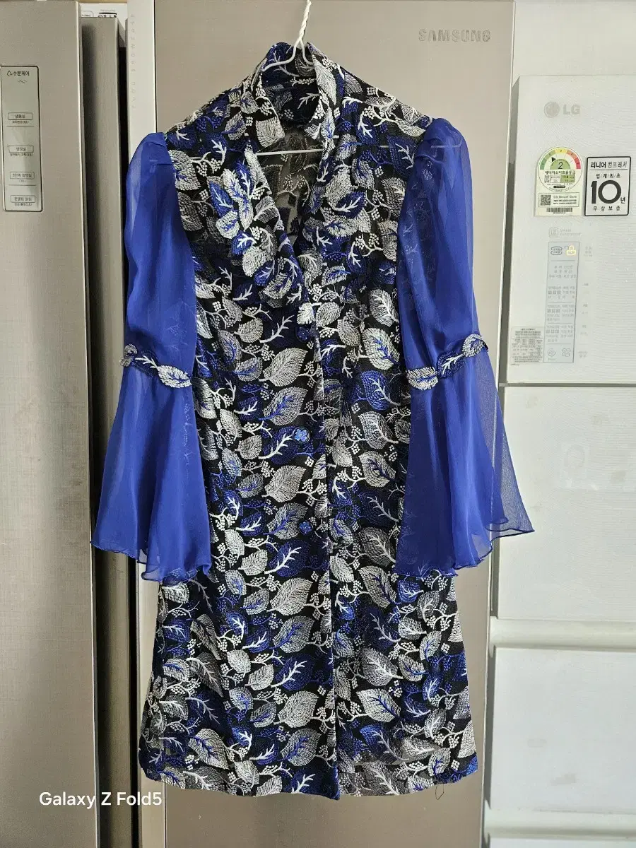 Top quality women's clothing from Gangnam's clothing room ~ never worn, size 66