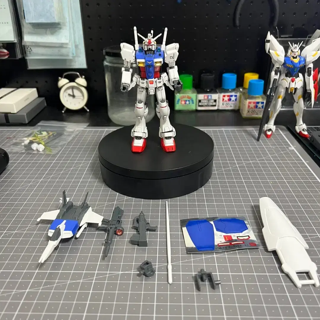 HGUC 013 건담 GP01 제피랜더스 가조립 판매합니다