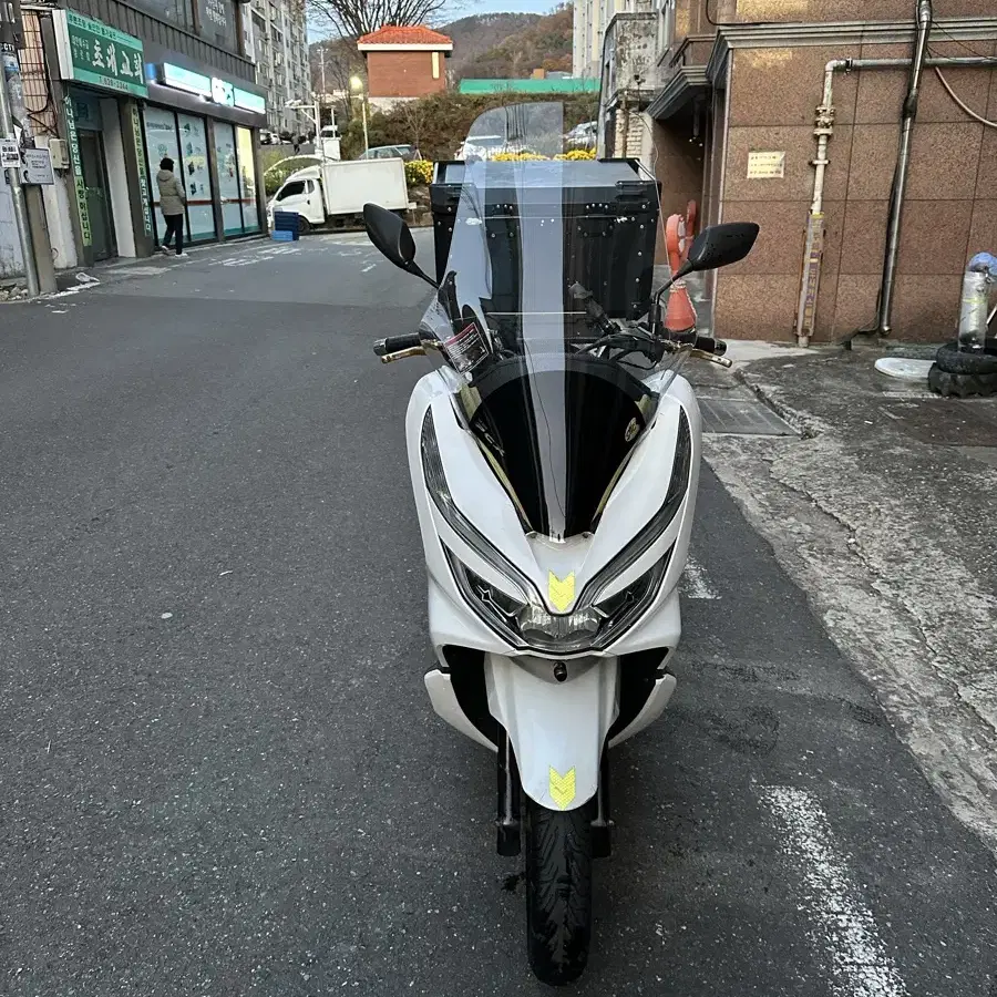 18년식 pcx125 오토바이 판매해요