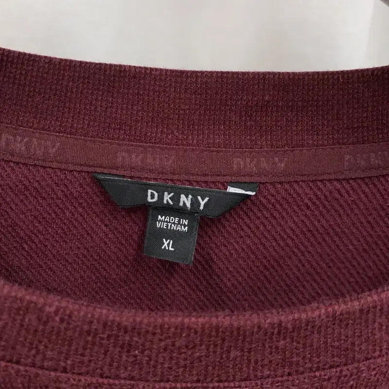 도나카란뉴욕 DKNY 맨투맨 105 S02550