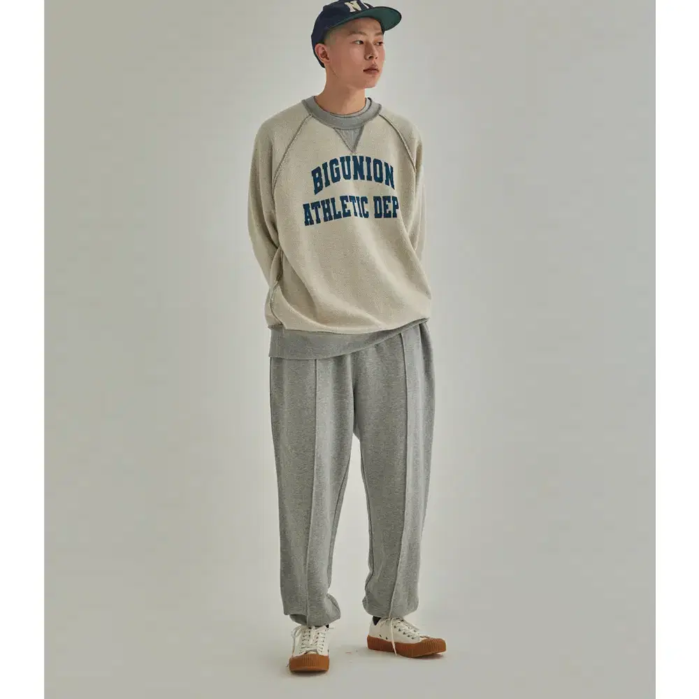 빅유니온 스웻팬츠 - 13oz Pin Tuck Pants M 사이즈