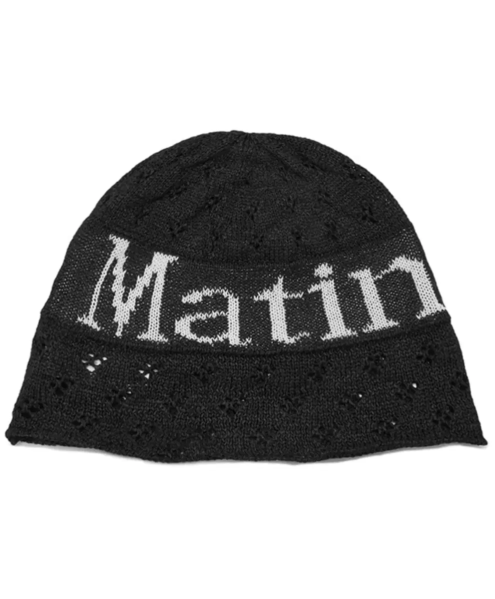 Matin Kim 마뗑킴 MATIN LOGO CROCHET BEANIE