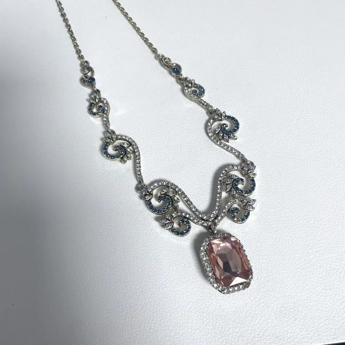 Vintage princess necklace 빈티지 프린세스 목걸이