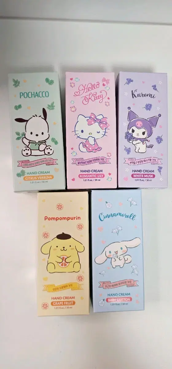 Sanrio Hand Cream Pochaco Kitty Kuromi Mimelody Pompompurin Cinnamon Roll