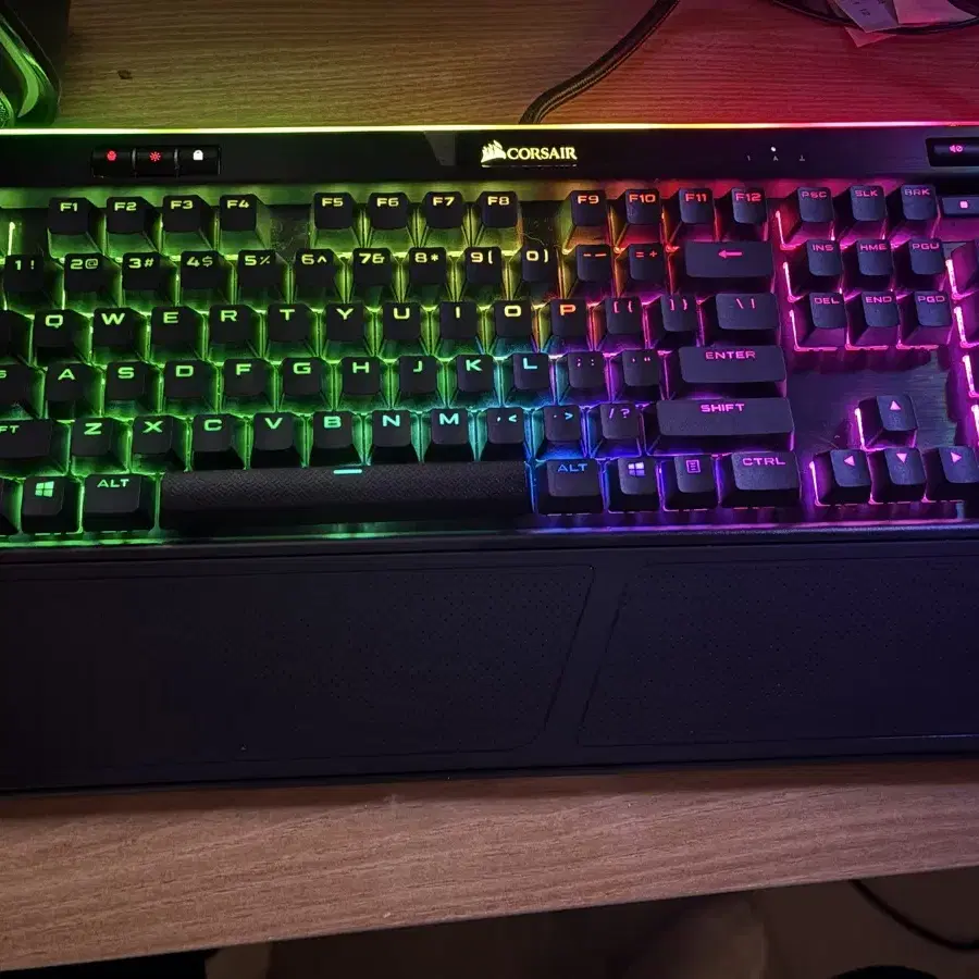 커세어 k95 rgb PLATINUM 갈축 키보드