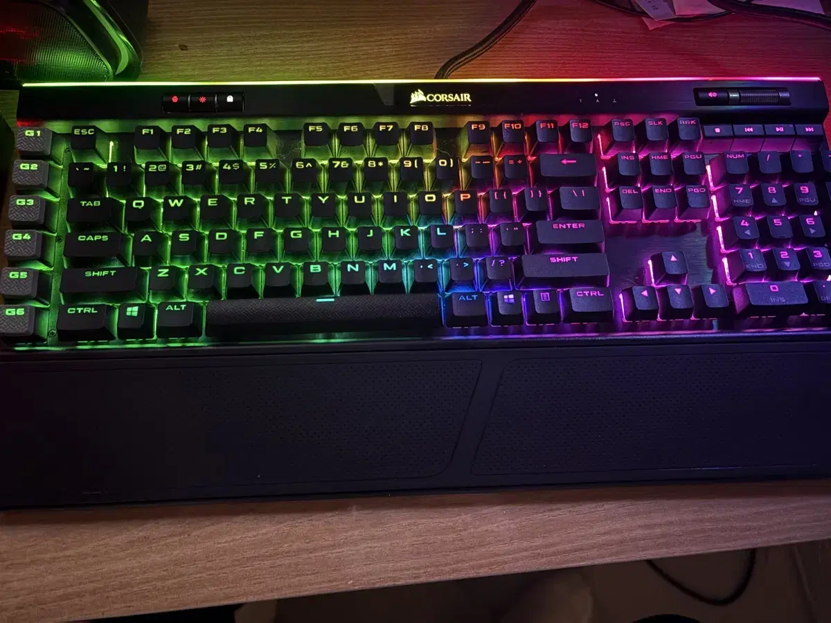 커세어 k95 rgb PLATINUM 갈축 키보드