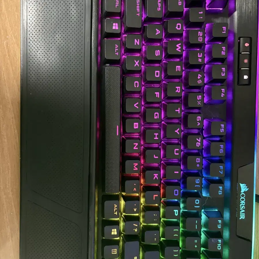 커세어 k95 rgb PLATINUM 갈축 키보드