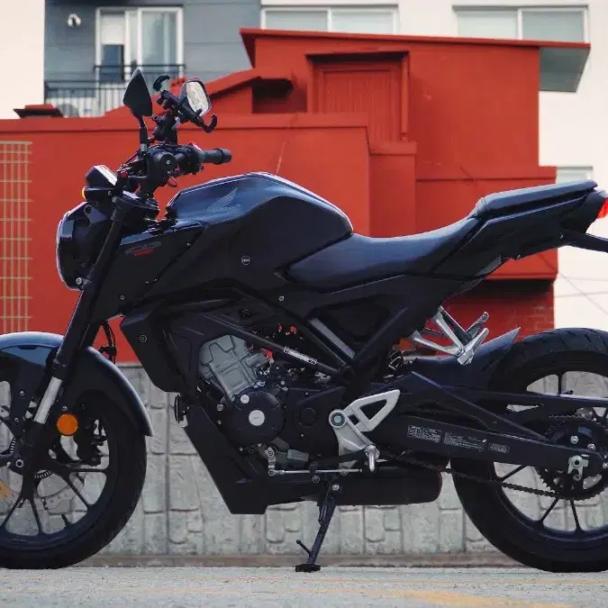 23년식 혼다 cb125r 신차급