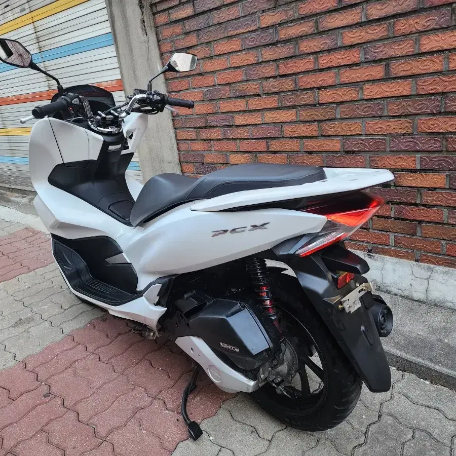 pcx125 흰색 2019년식 급처