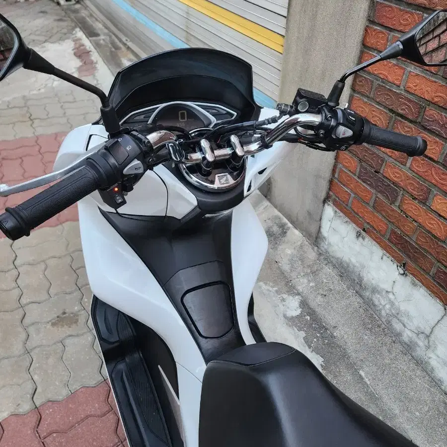 pcx125 흰색 2019년식 급처