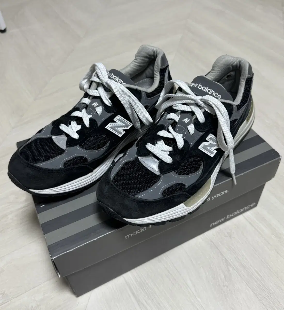 뉴발란스 992 made in USA Black gray 260