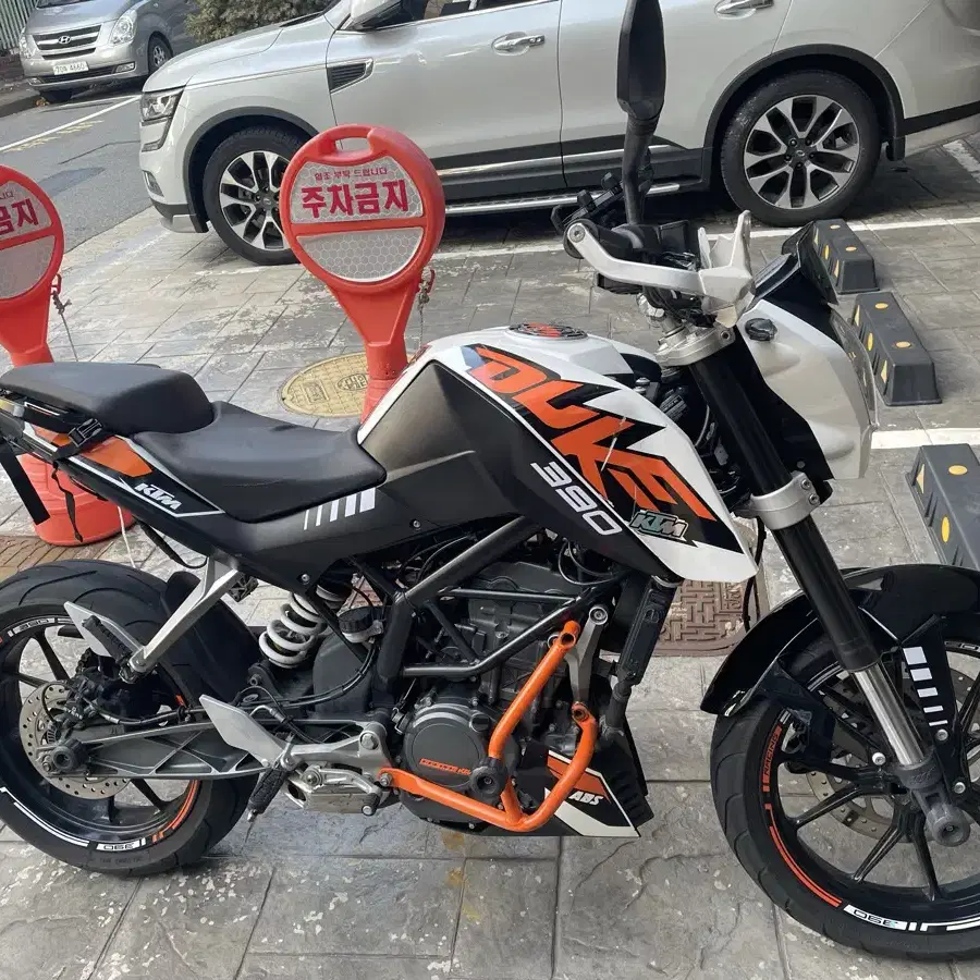 KTM 듀크 125 Abs