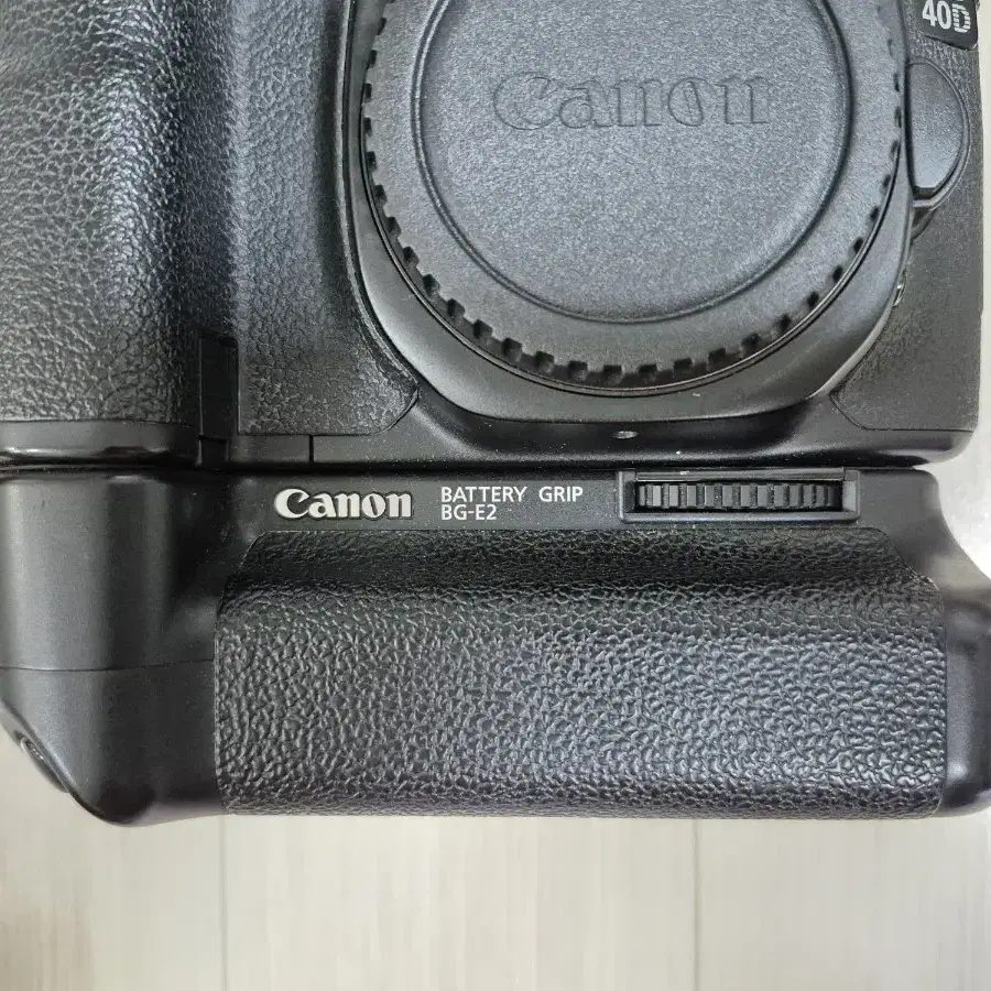 캐논 중급기 EOS 40D 카메라 와 캐논 세로그립 세트