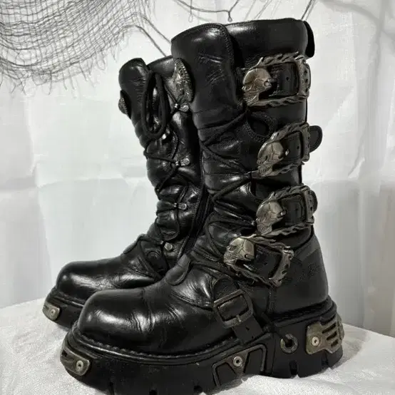 NewRock Flame Skull Punk Boots