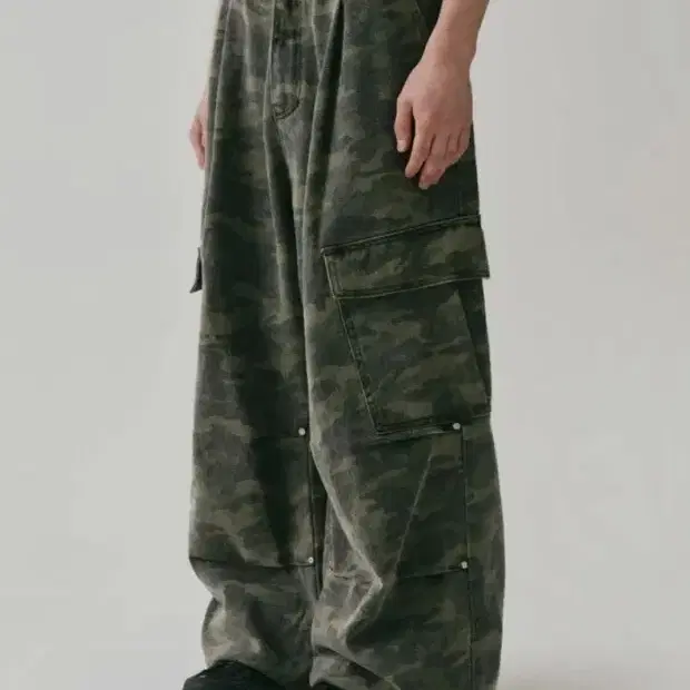 어반드레스 Side Big Cargo Pants CAMO