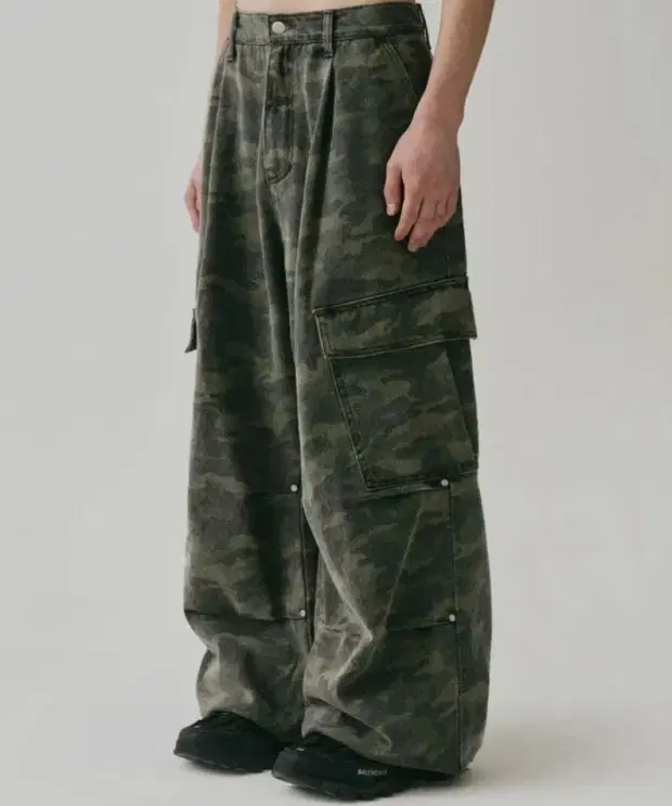 어반드레스 Side Big Cargo Pants CAMO