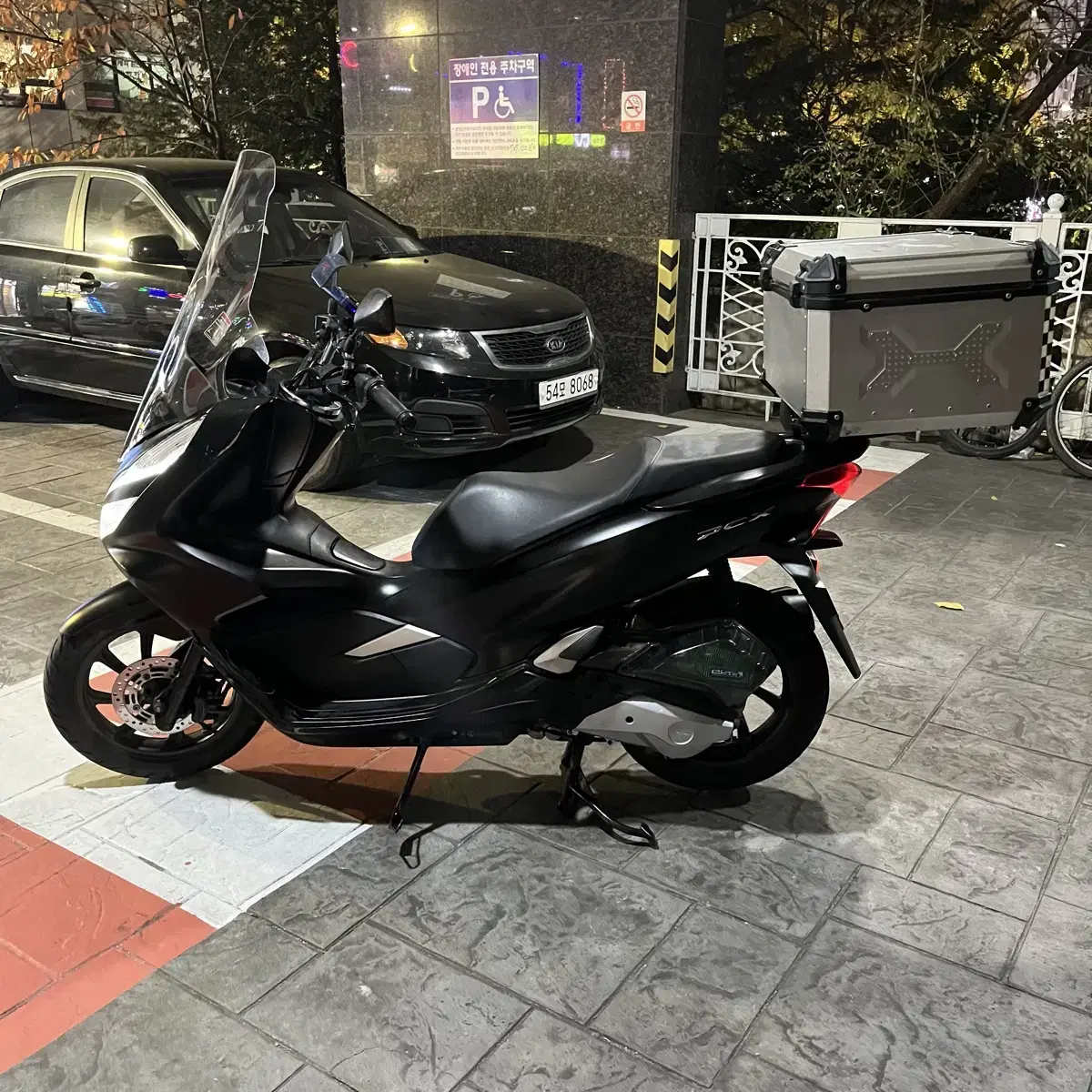 20년형 pcx125 깔끔한셋팅 판매합니다