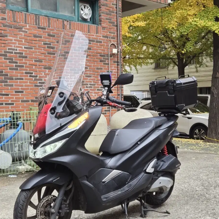 pcx125 20년식 8만Km 알탑,스크린 셋팅 팝니다