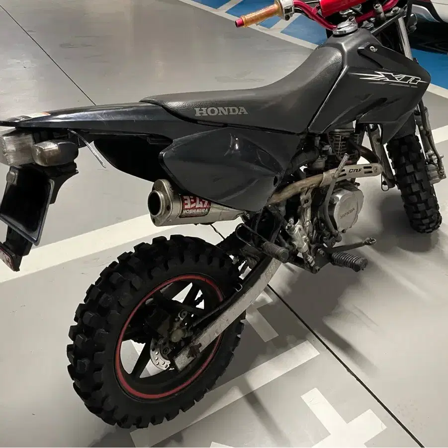 xr100