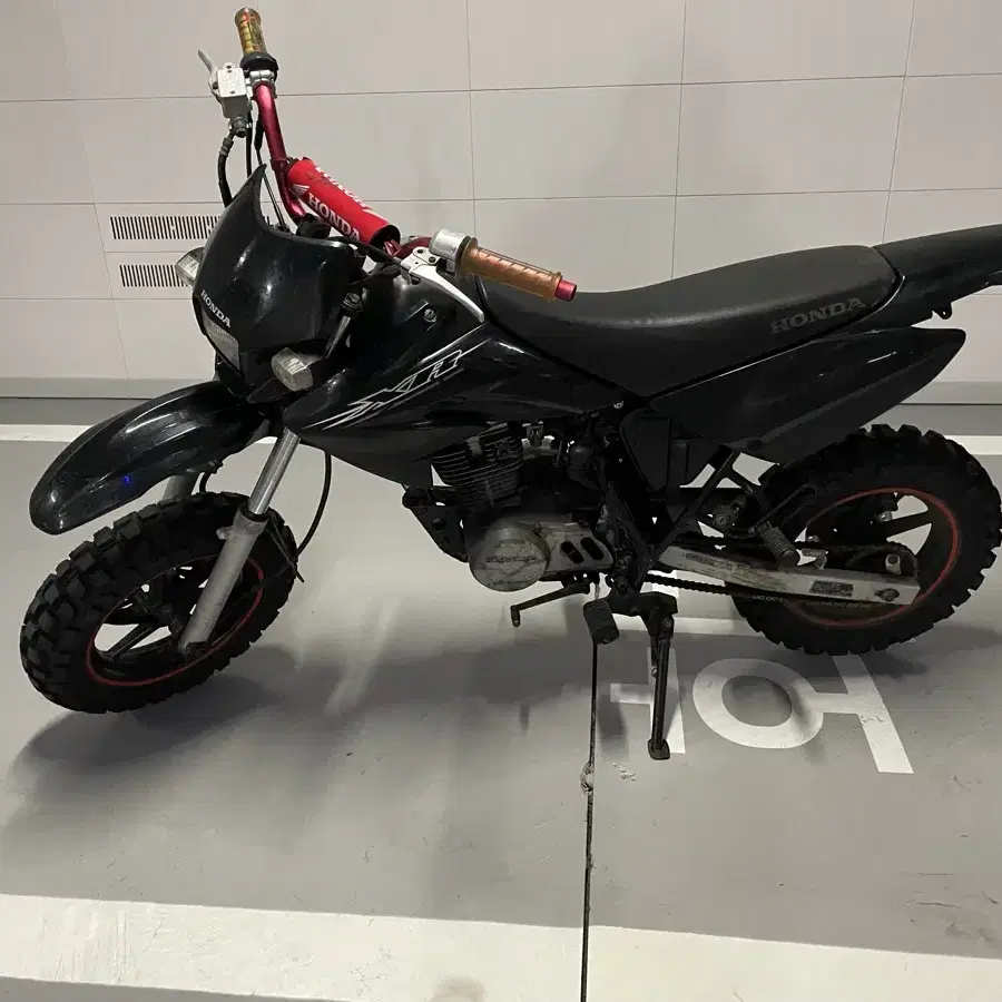 xr100