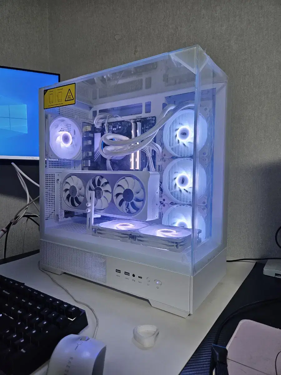 7800x3d rtx4070super 화이트 급매