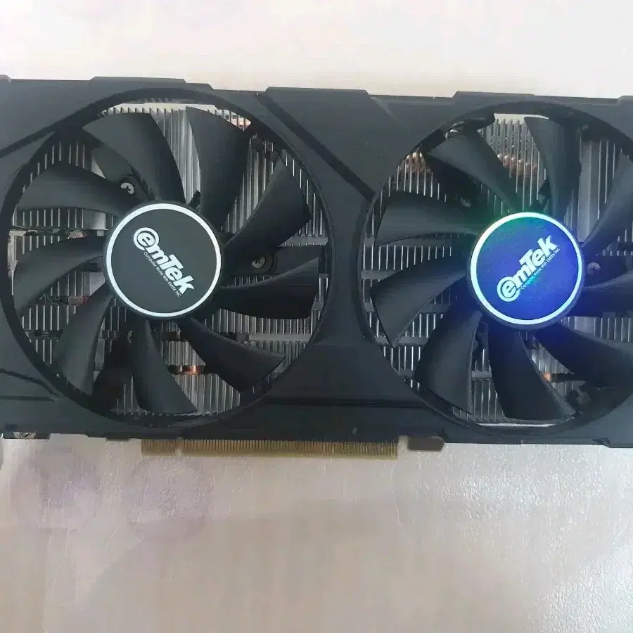 [택포]이엠텍 gtx 1660super 판매합니다.