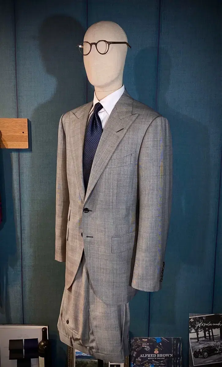 Tom Ford Style Full-Handmade Bespoke Full-Option Suit