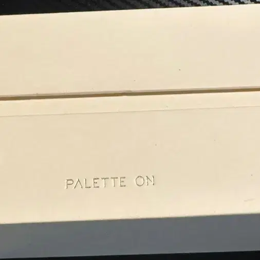 팔레트온 palette on 썬글라스 판매합니다 !