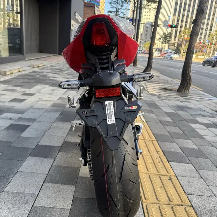 E클러치 cbr650r 신차판매 프리미엄가x