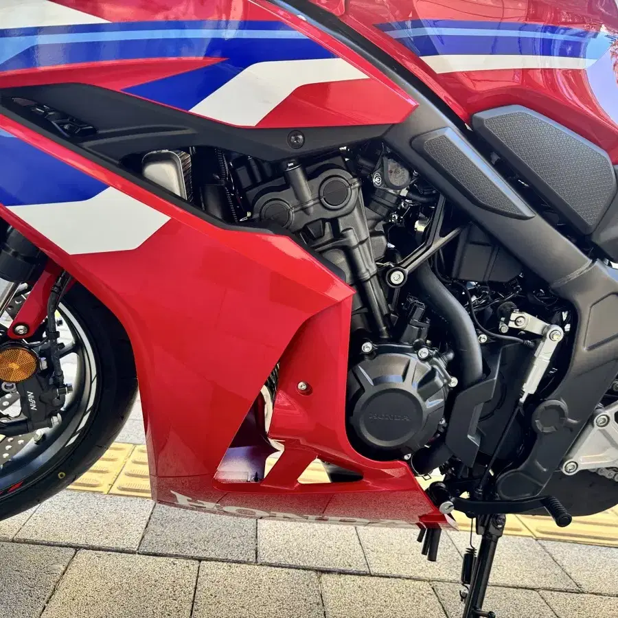 E클러치 cbr650r 신차판매 프리미엄가x