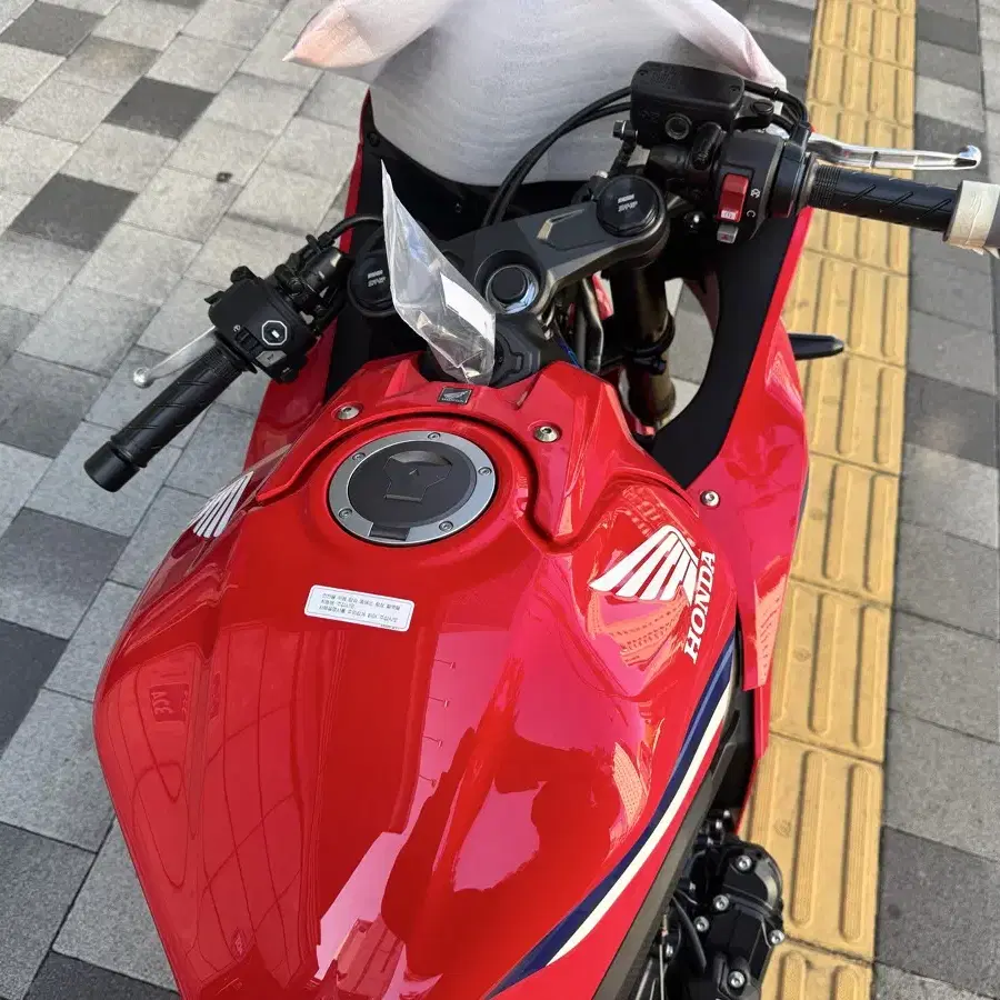 E클러치 cbr650r 신차판매 프리미엄가x