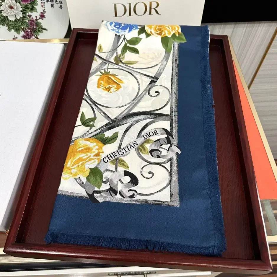 DIOR 디올 여성 패션 스카프