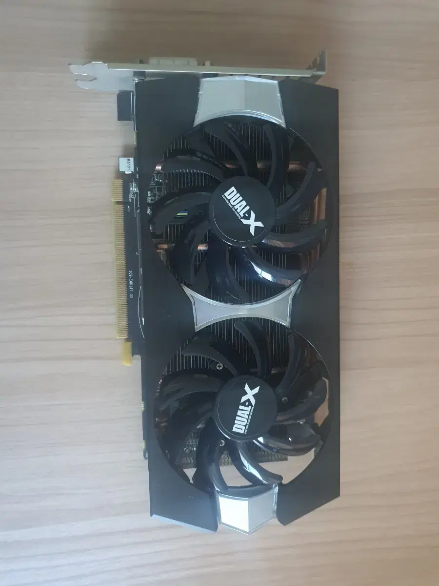 사파이어 R9 270x 2gb