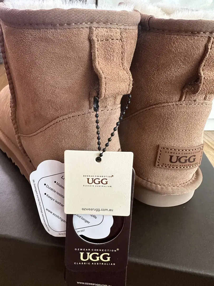 [새상품] UGG 어그 클래식미니 부츠 265 11호