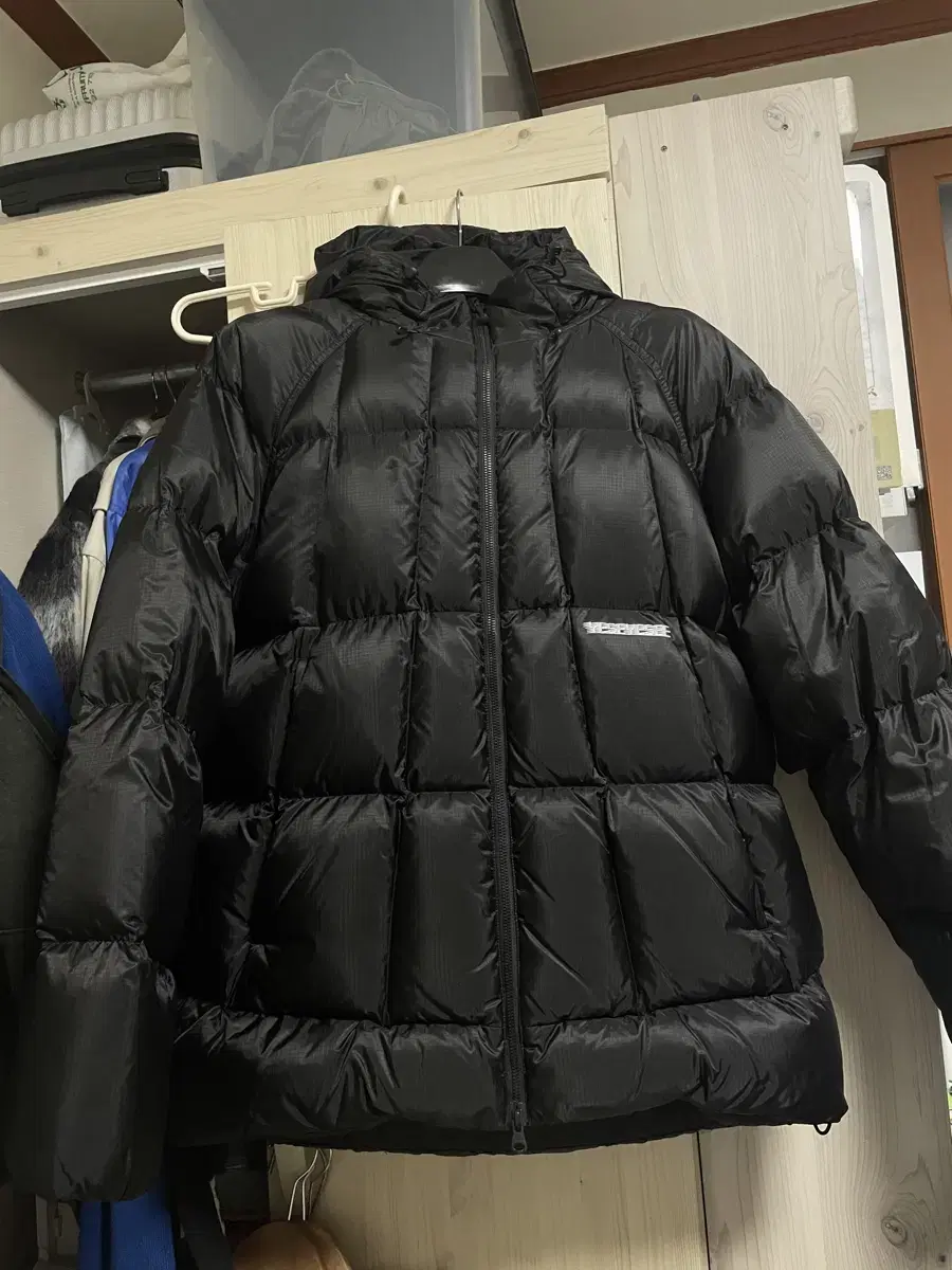 예스아이씨 패딩 Gridding Down Jacket Black M사이즈