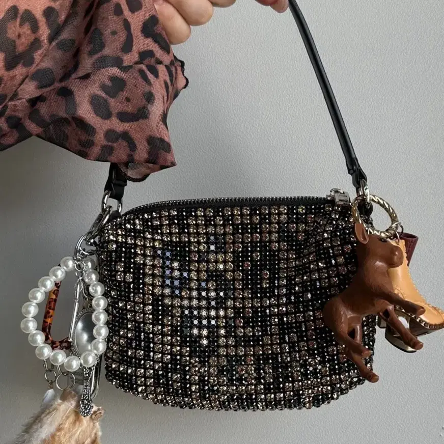 TOH Yve leopard mini bag 레오파드 가방