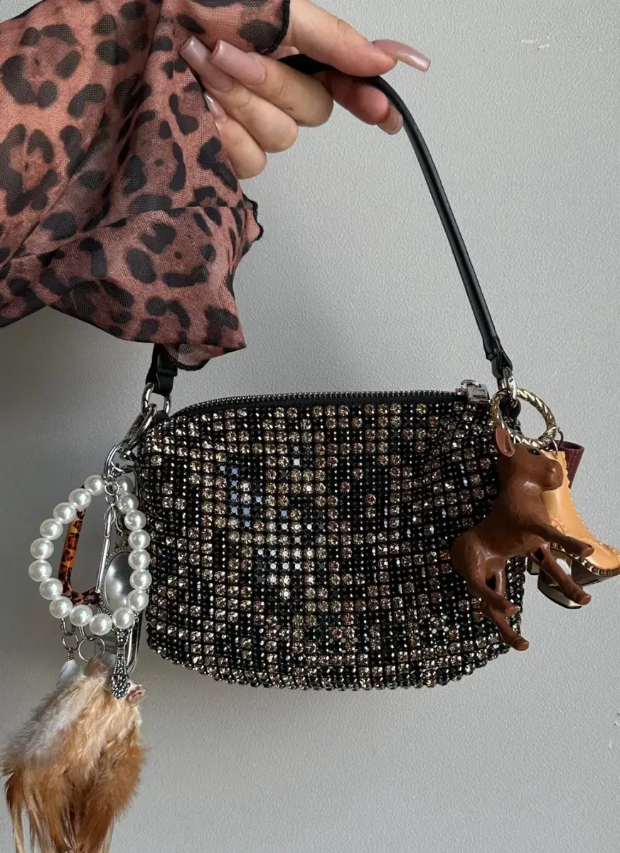 TOH Yve leopard mini bag 레오파드 가방