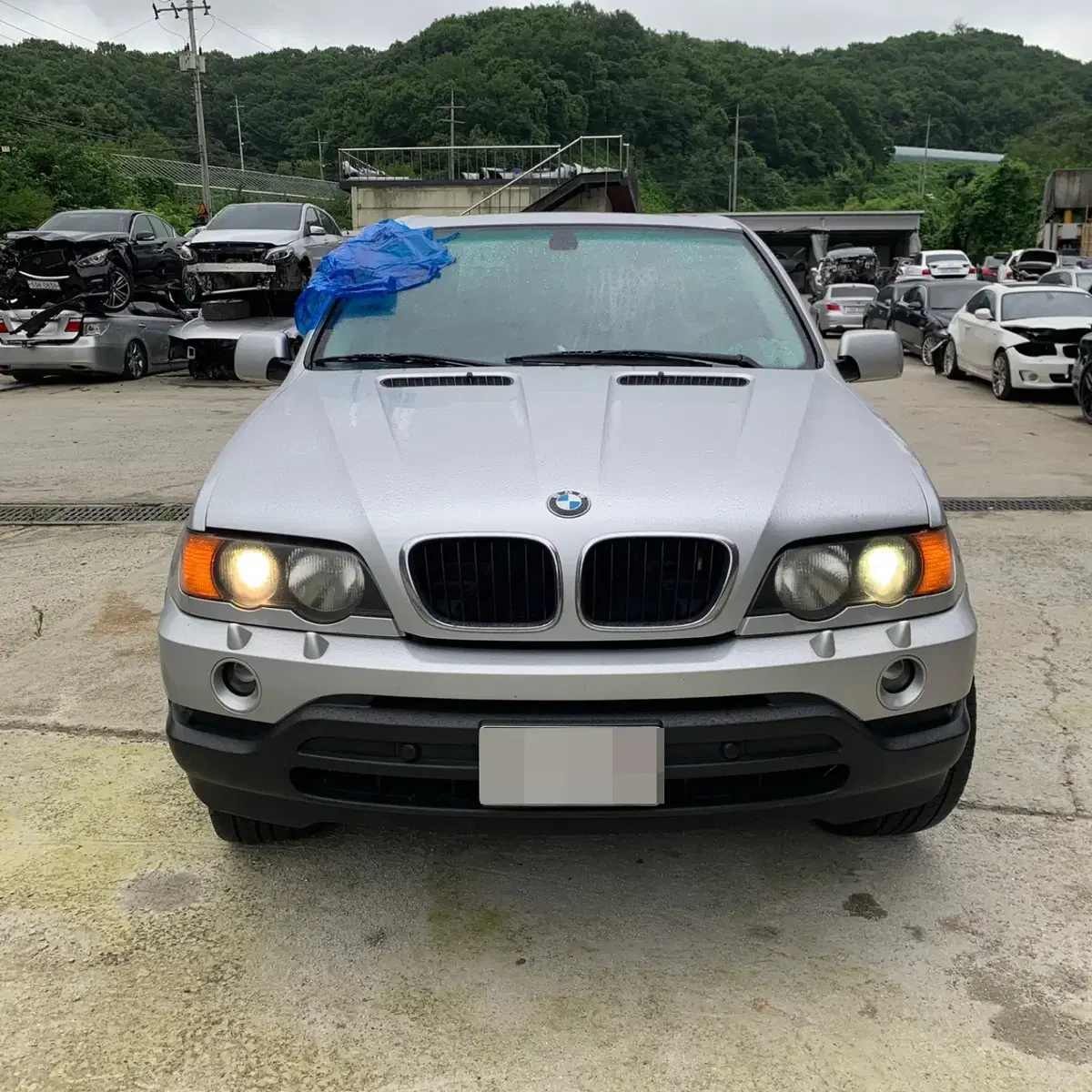 BMW X5 E53 M28436 2001년식 전기형 분해 판매합니다