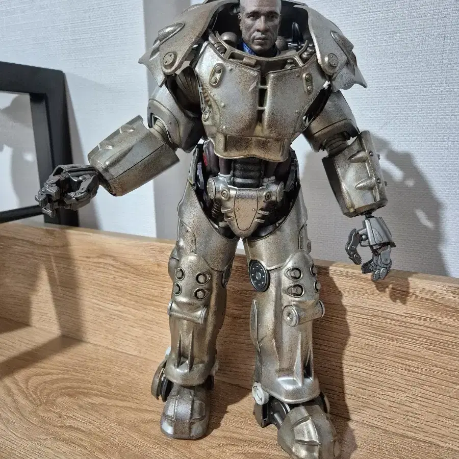 FALLOUT X-01 POWER ARMOR 1/6 스케일