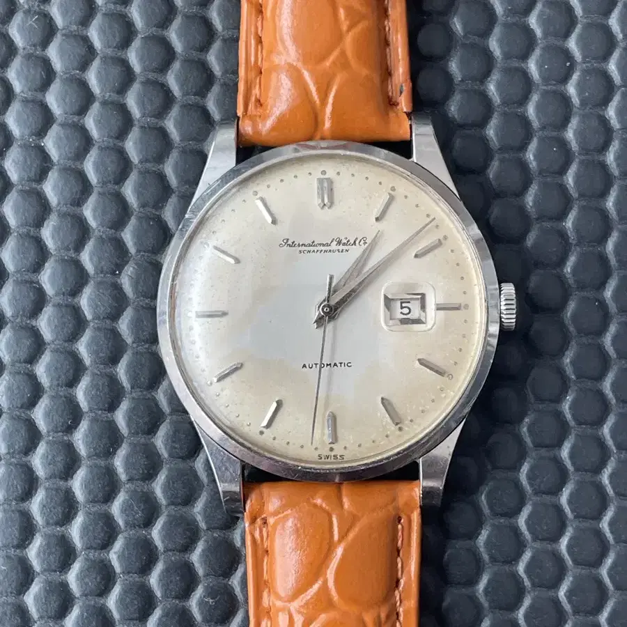 IWC 빈티지 오토매틱 데이트 Cal.8531 35mm