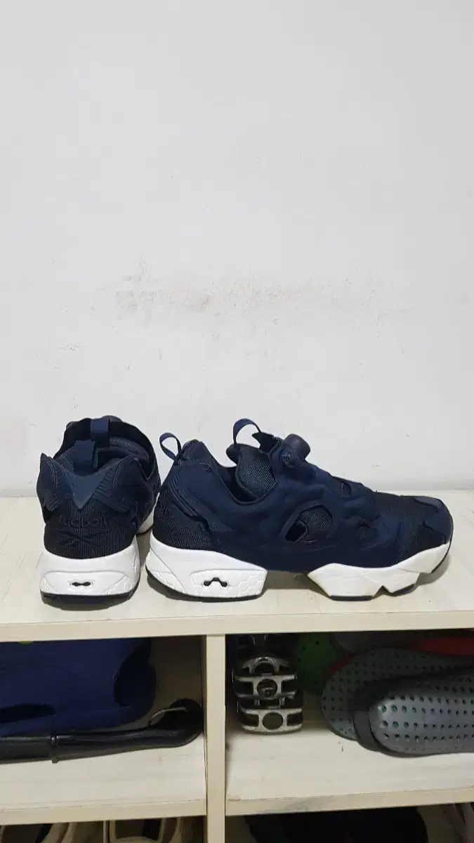 택포 255~260 S급 리복 INSTA-PUMP FURY 경량 쿠션화