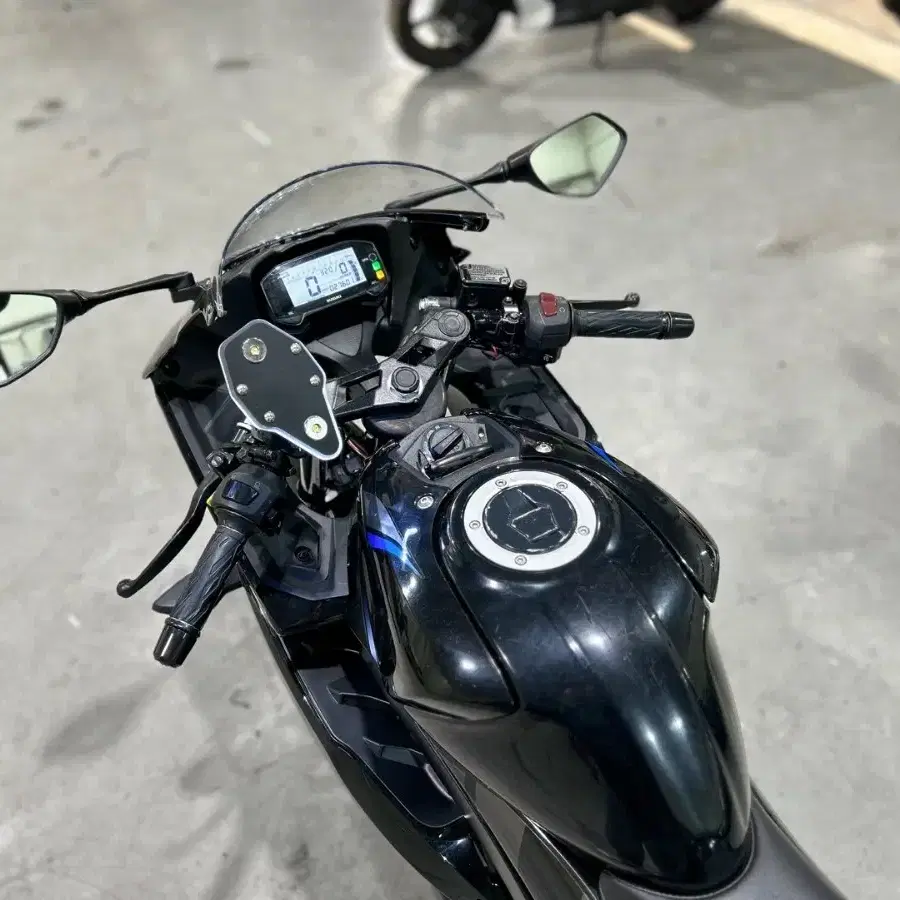 스즈키 GSX-R125ABS 2019년 2만KM RCB백스텝 튜닝차량