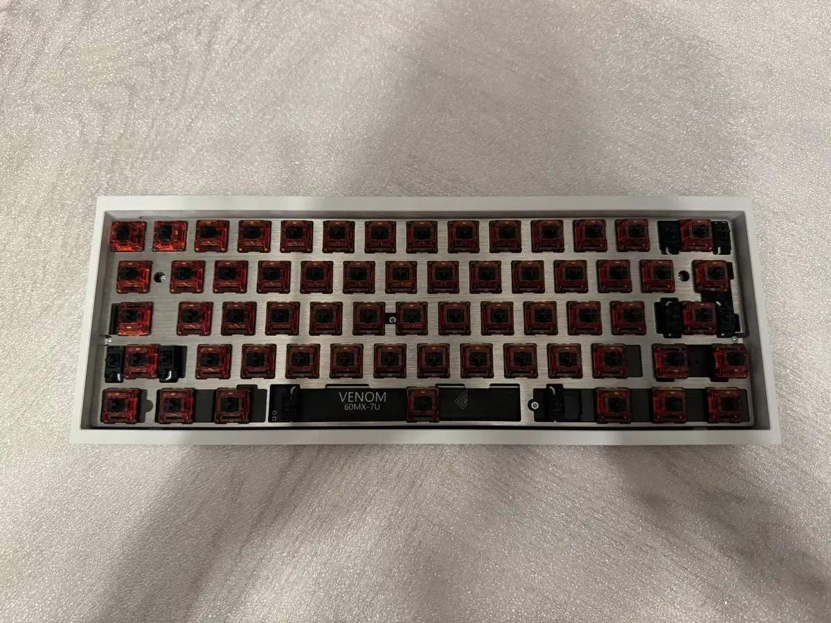 Tofu60 Redux 화이트 + Venom 60 MX 커스텀 키보드