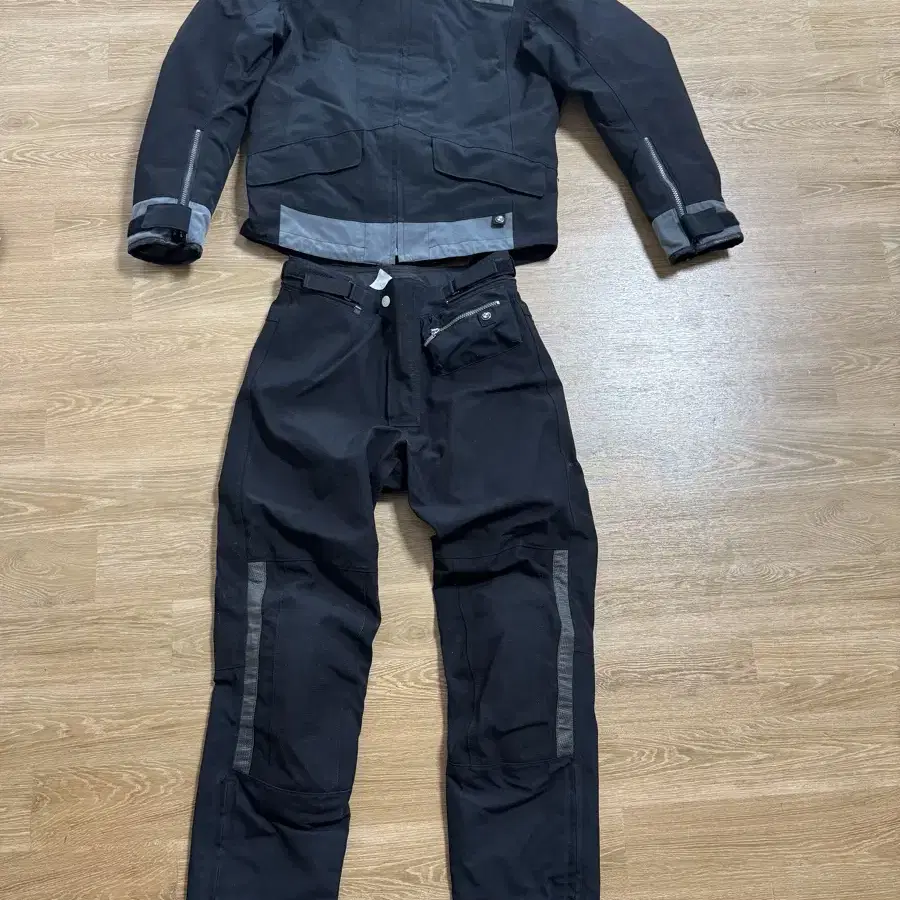 BMW StreetGuard Suit