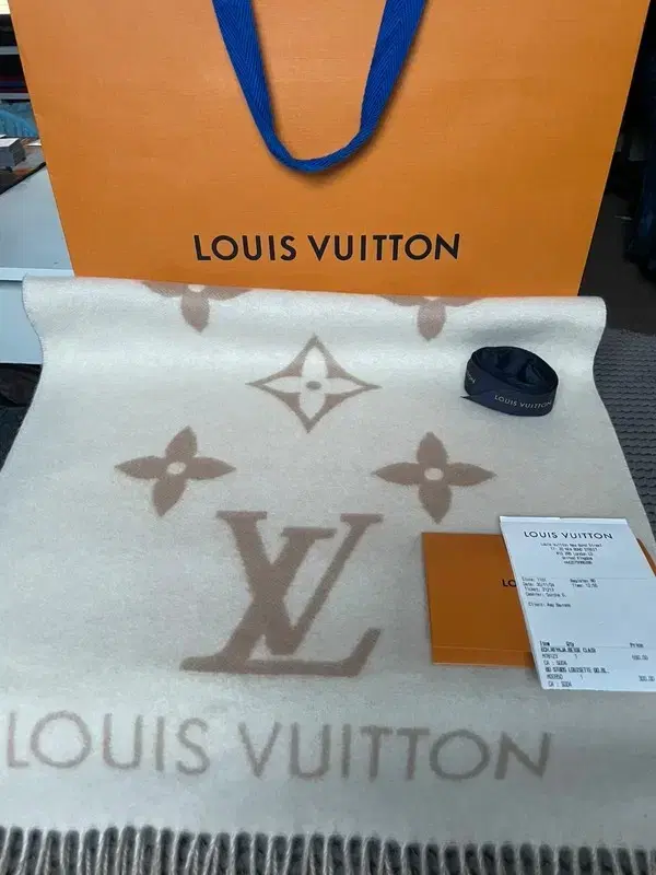 루이비통  Louis Vuitton  스카프