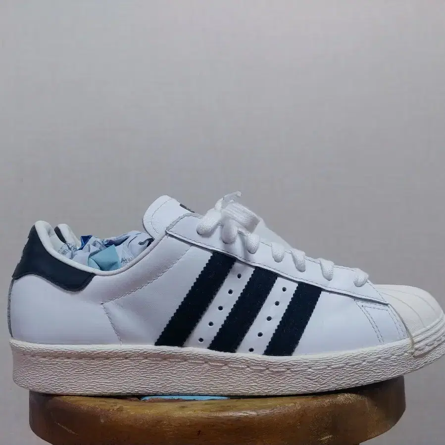 240 / ADIDAS (아디다스) 여성 슈퍼스타 80s 운동화