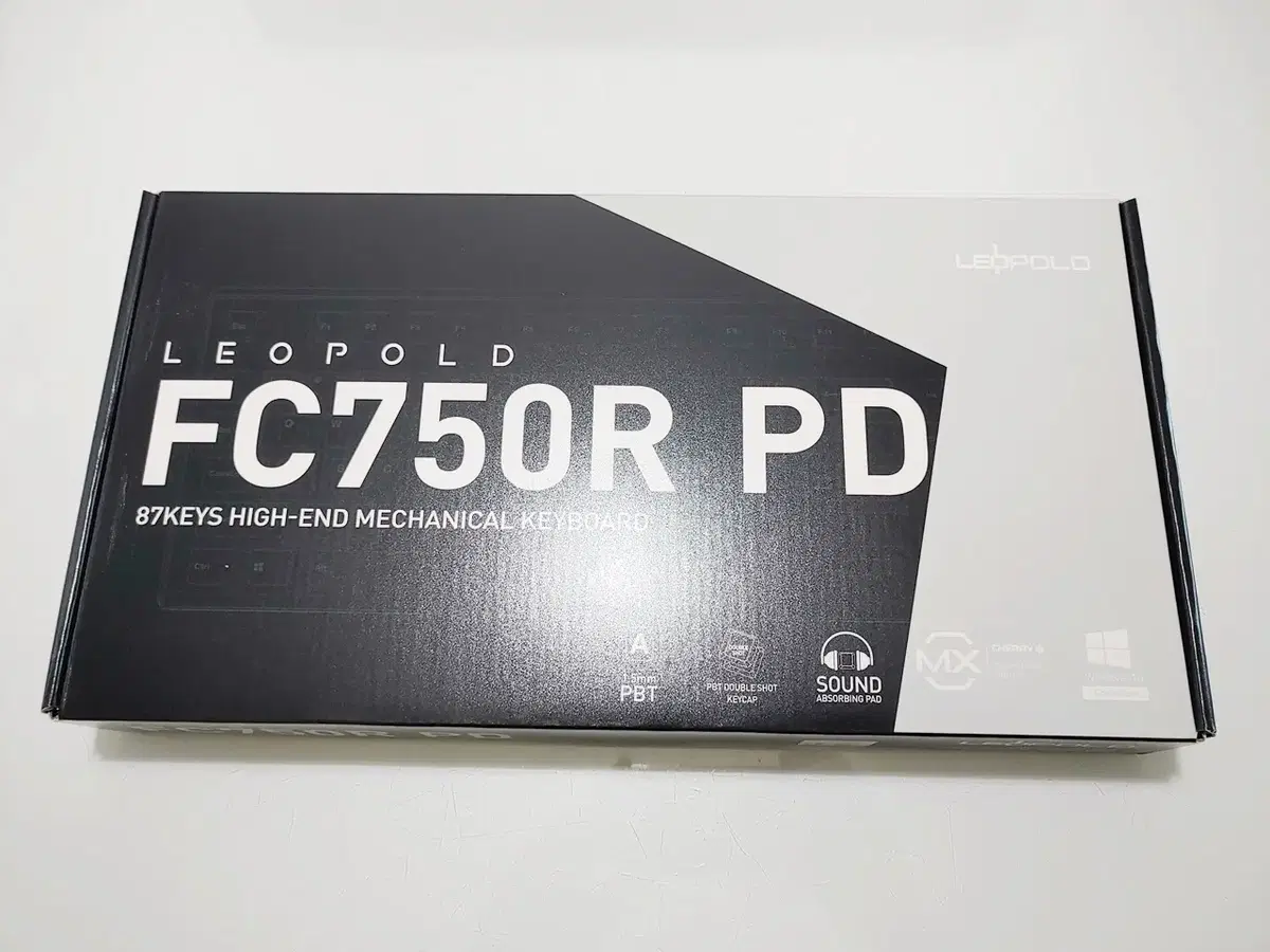 레오폴드 FC750R PD 그라파이트 화이트 한글 (미개봉)