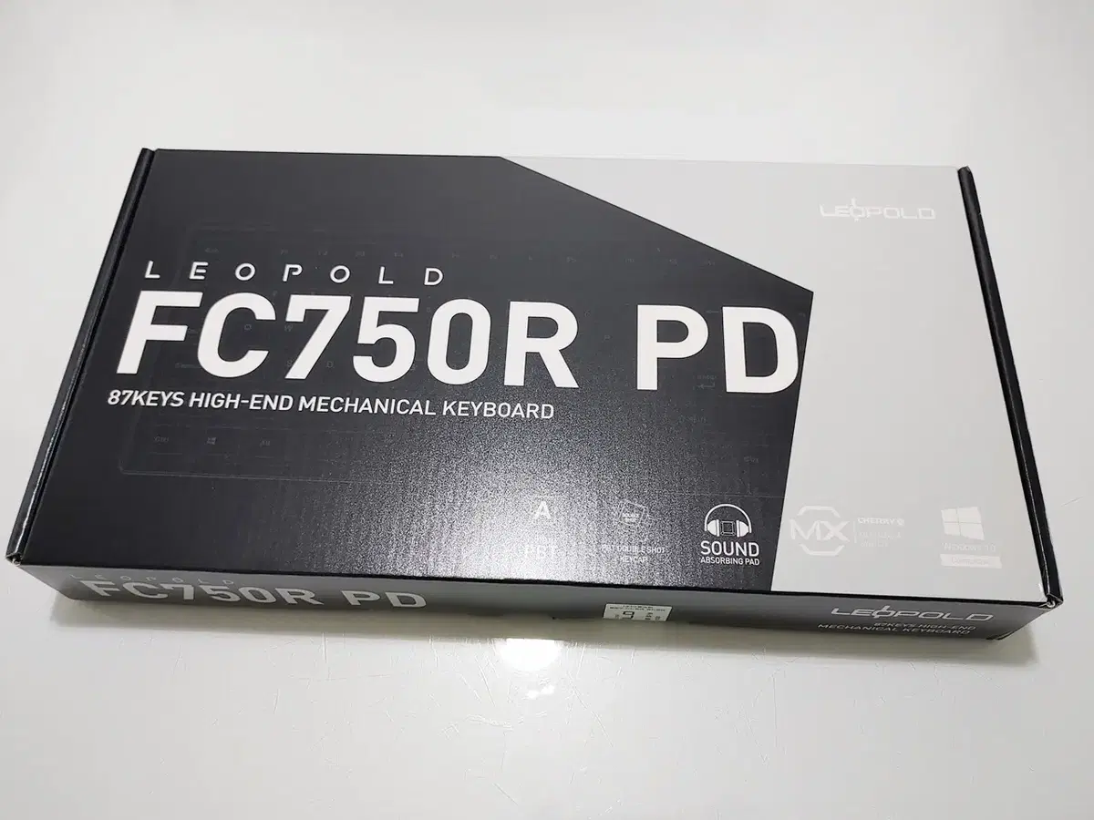 레오폴드 FC750R PD 그라파이트 화이트 영문 (미개봉)