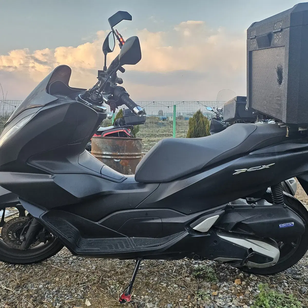 PCX125cc 22년식 판매합니다 / 25,xxx KM // 250만